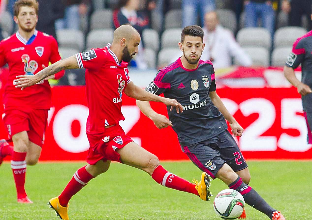 熊猫直播平台官方-赛后皇家社会调整名单以备葡超，状态回暖环节打磨，引发热议，阵容厚度经受考验